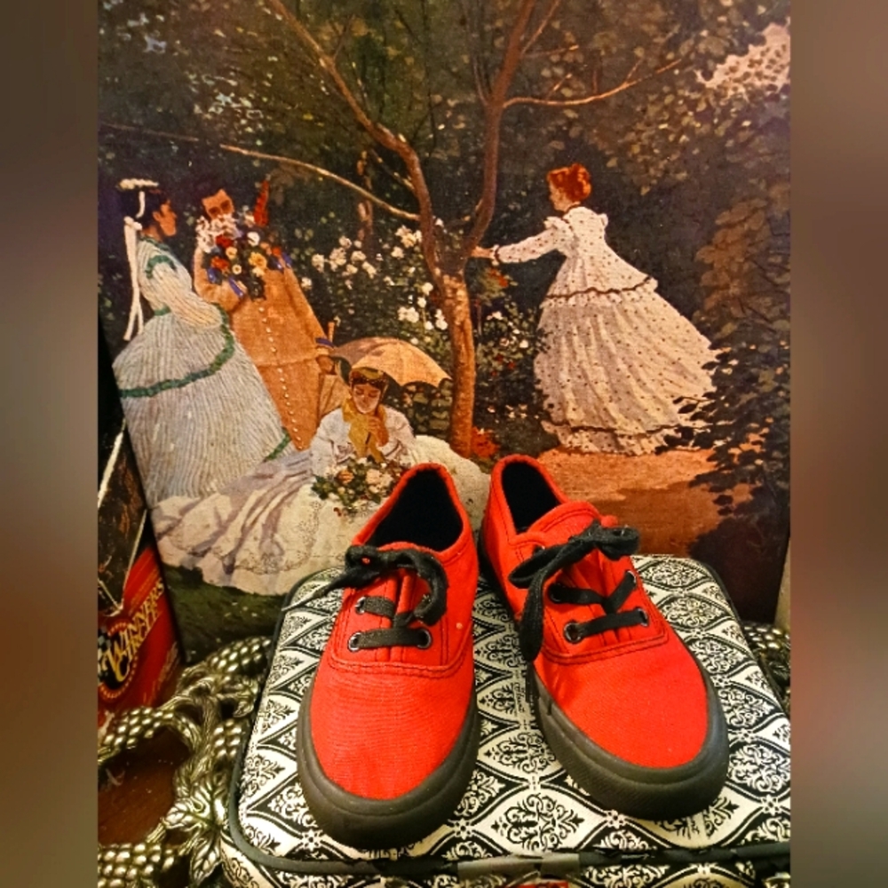 👟👟US SPORTS Low Top Sneakers 👖🎁Size Youth 13 RED Canvas Lace Up.